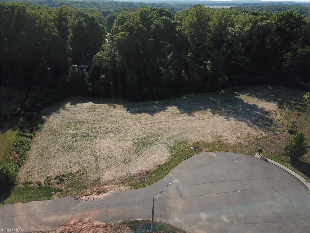 117 Sandstone Drive Property Photo 2