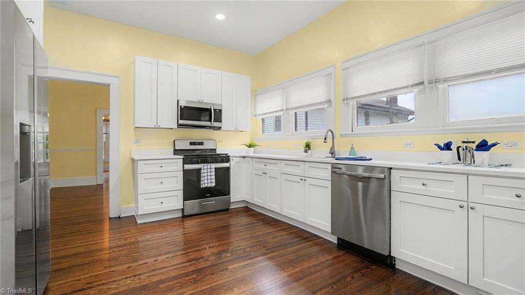 306 W Ray Avenue Property Photo 11