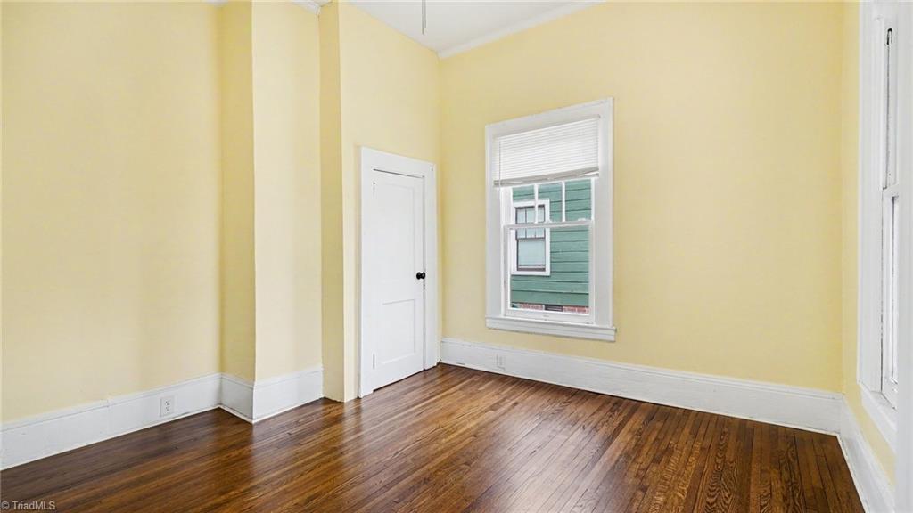 306 W Ray Avenue Property Photo 18