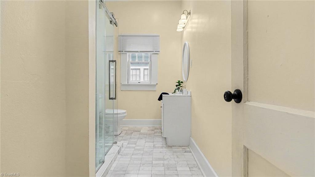 306 W Ray Avenue Property Photo 19