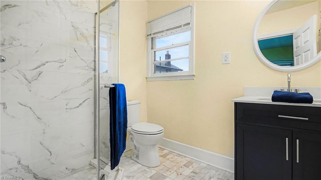 306 W Ray Avenue Property Photo 24
