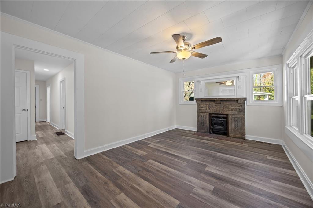 427 Wright Street Property Photo 2