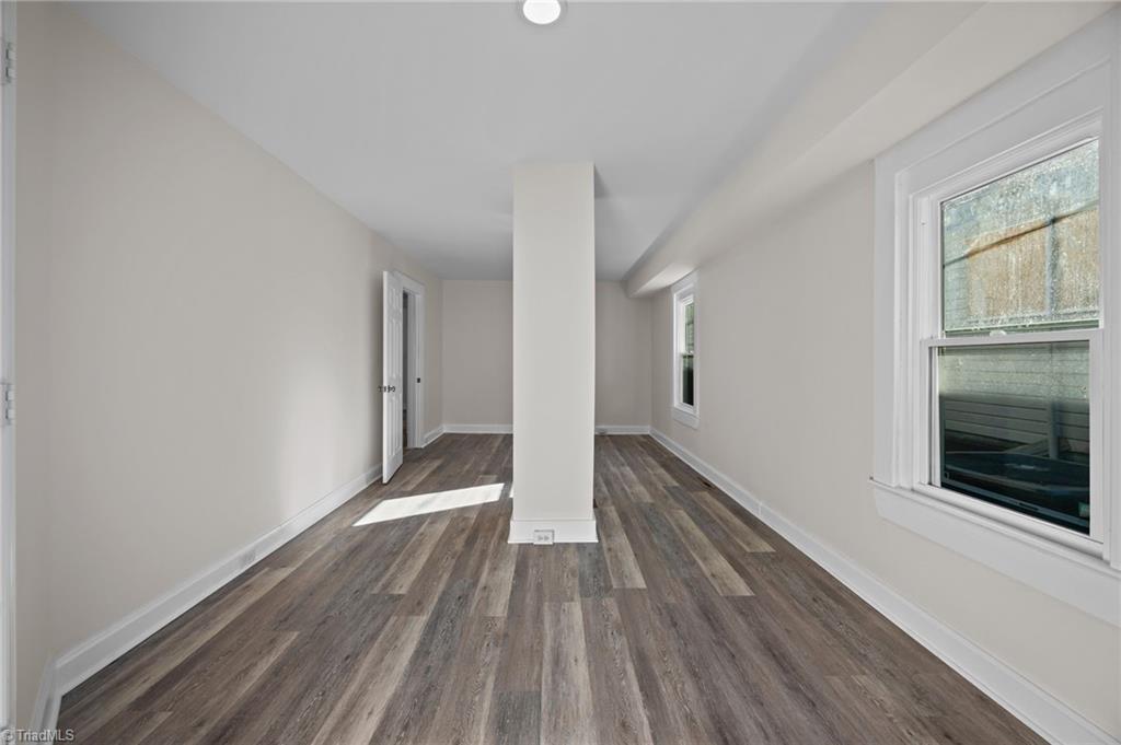 427 Wright Street Property Photo 9