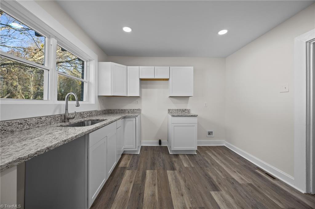 427 Wright Street Property Photo 16