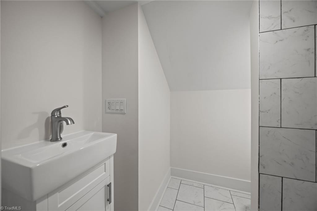 427 Wright Street Property Photo 20