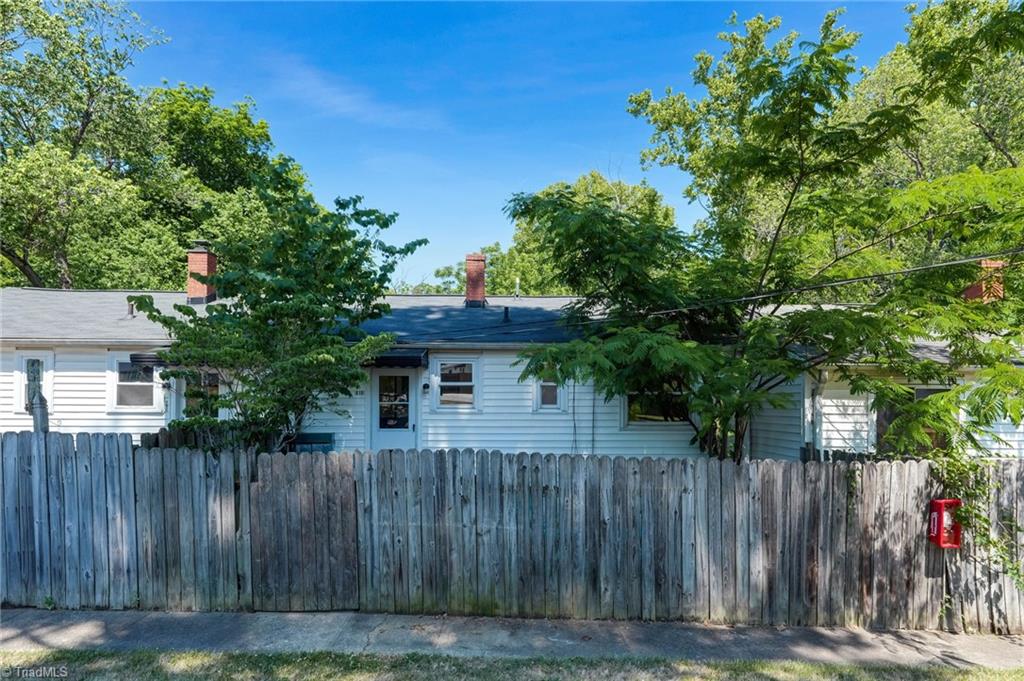 610 N Tremont Drive Property Photo 21