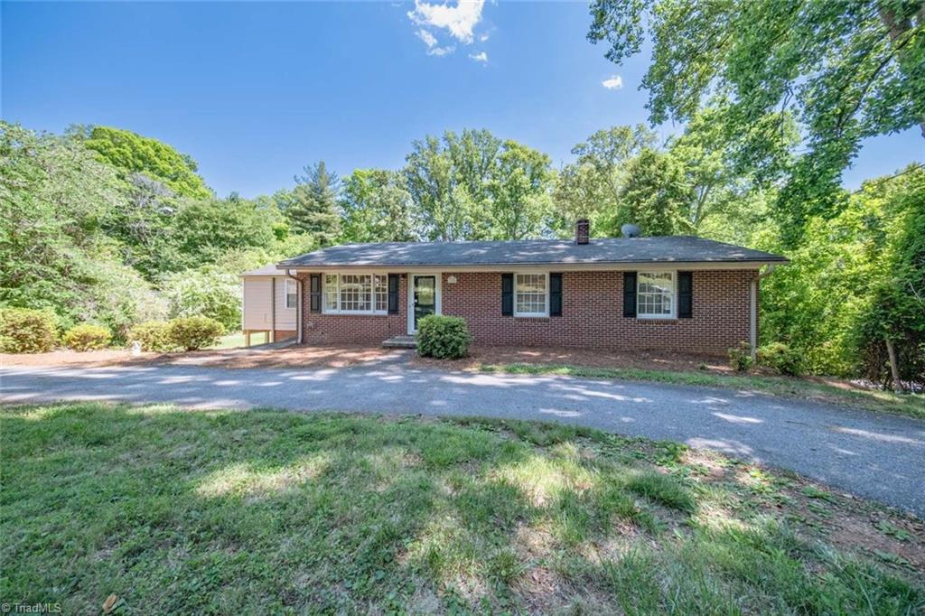 3155 Rainbow Avenue Property Photo