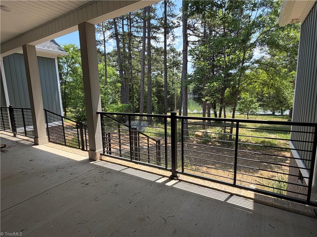 136 Serenity Pointe Property Photo 17