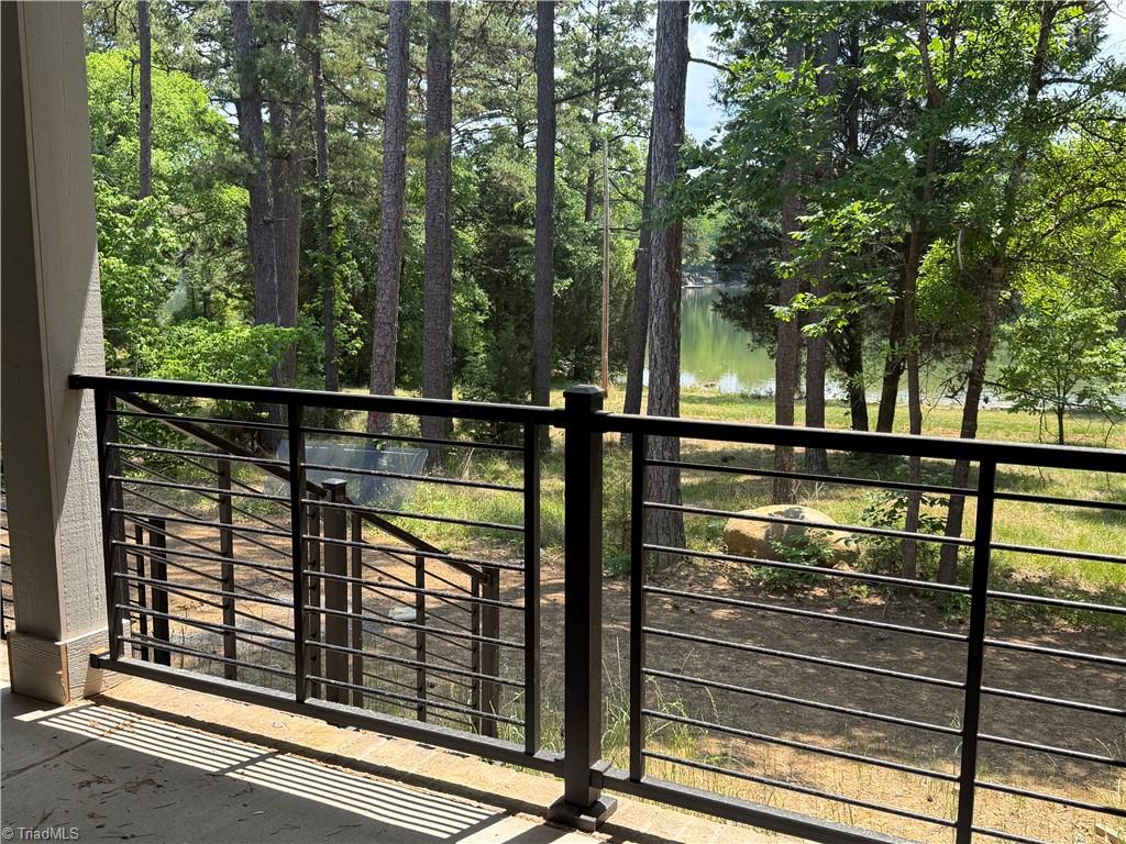 136 Serenity Pointe Property Photo 18