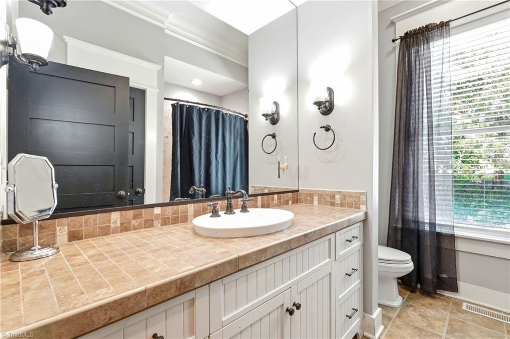 2105 Stone Ridge Place Property Photo 26