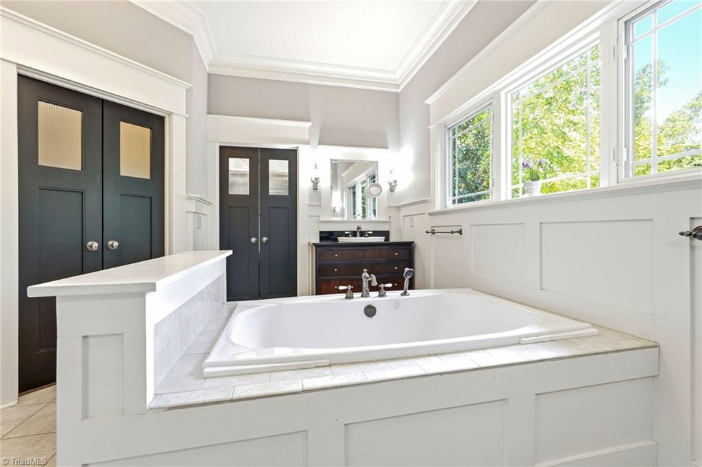 2105 Stone Ridge Place Property Photo 34