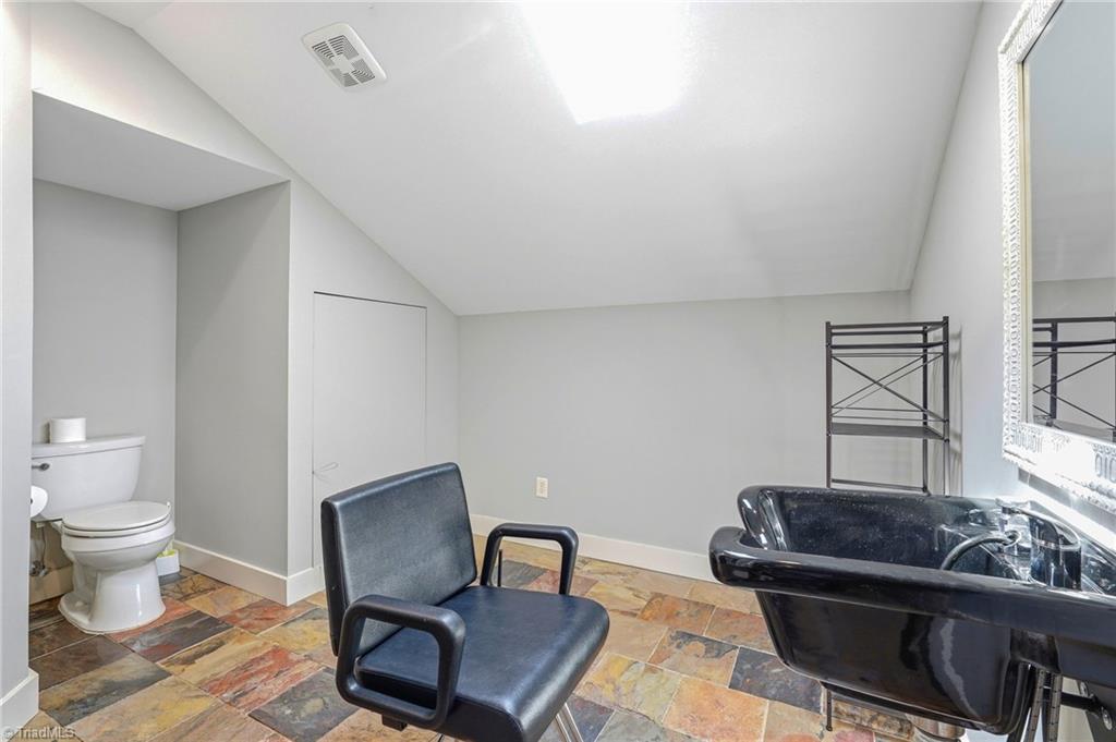 2105 Stone Ridge Place Property Photo 41