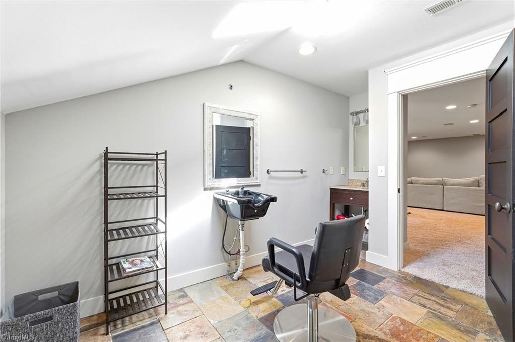 2105 Stone Ridge Place Property Photo 42