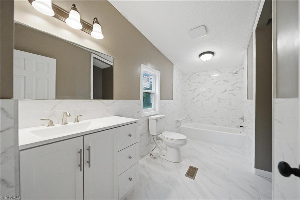 120 Mathis Street Property Photo 16
