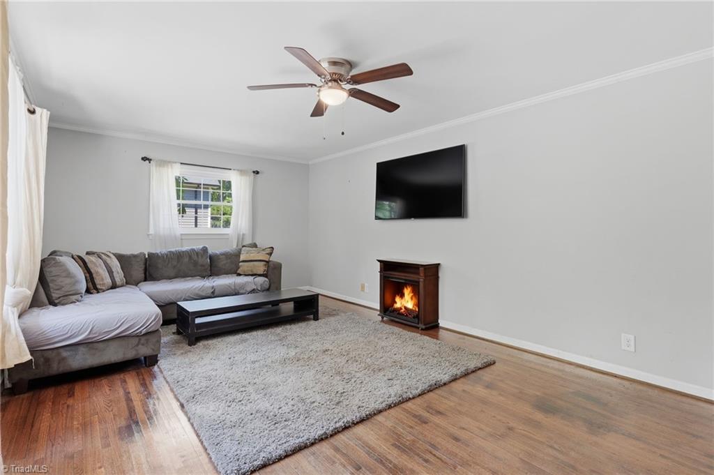 153 American Avenue Property Photo 10