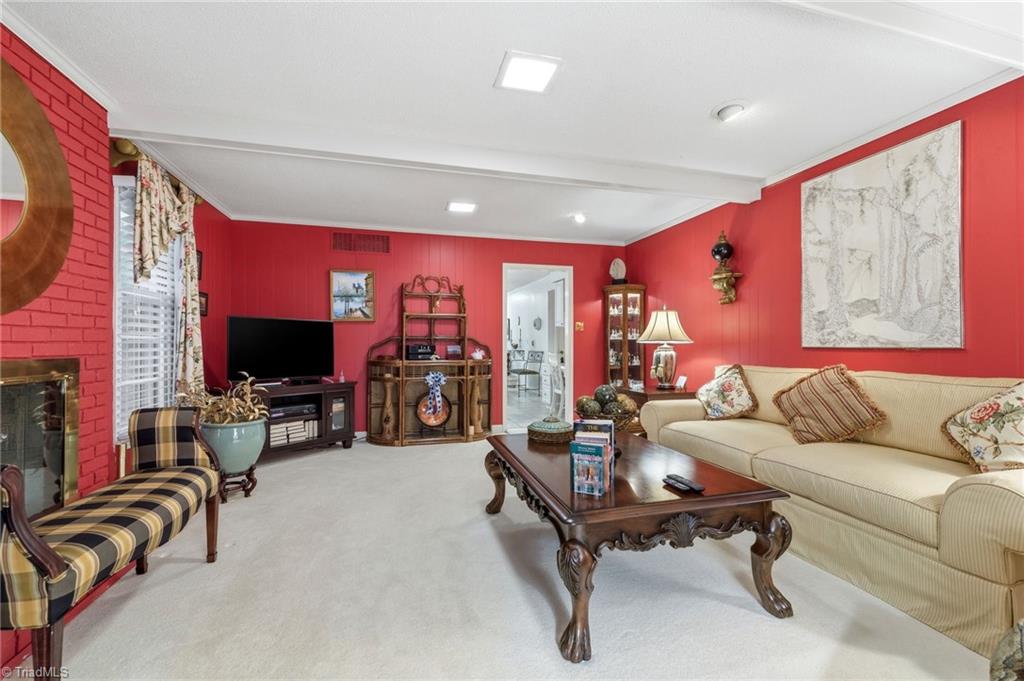702 Westminster Drive Property Photo 31