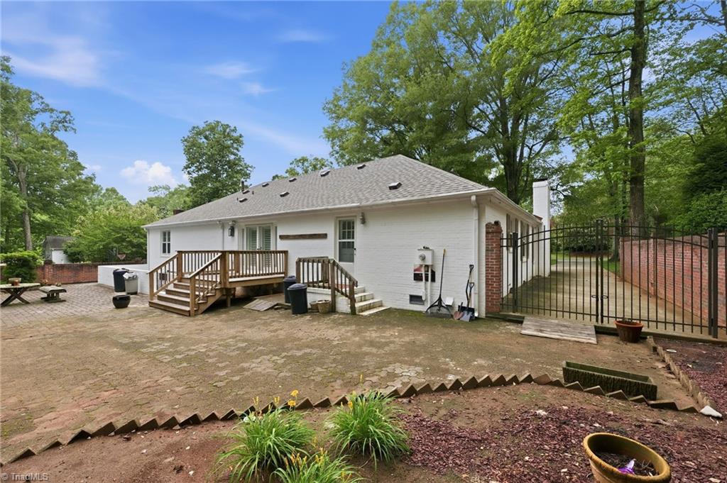 702 Westminster Drive Property Photo 37