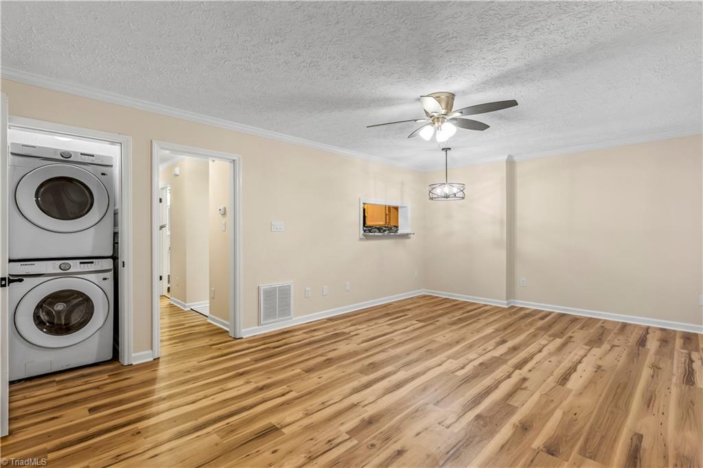 246 Hampton Road # 8b Property Photo 9