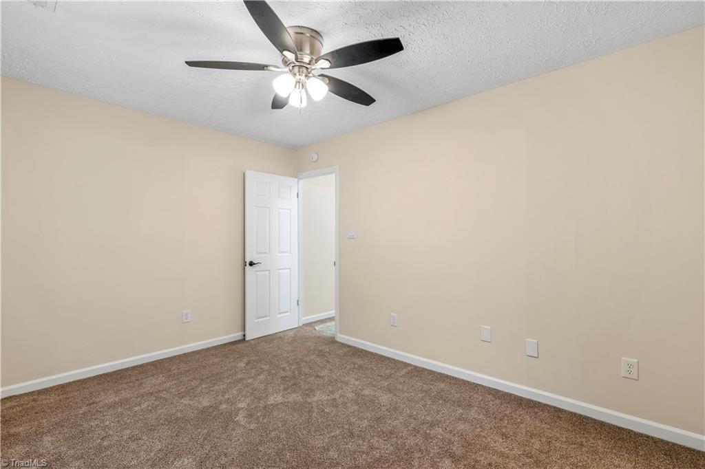 246 Hampton Road # 8b Property Photo 15