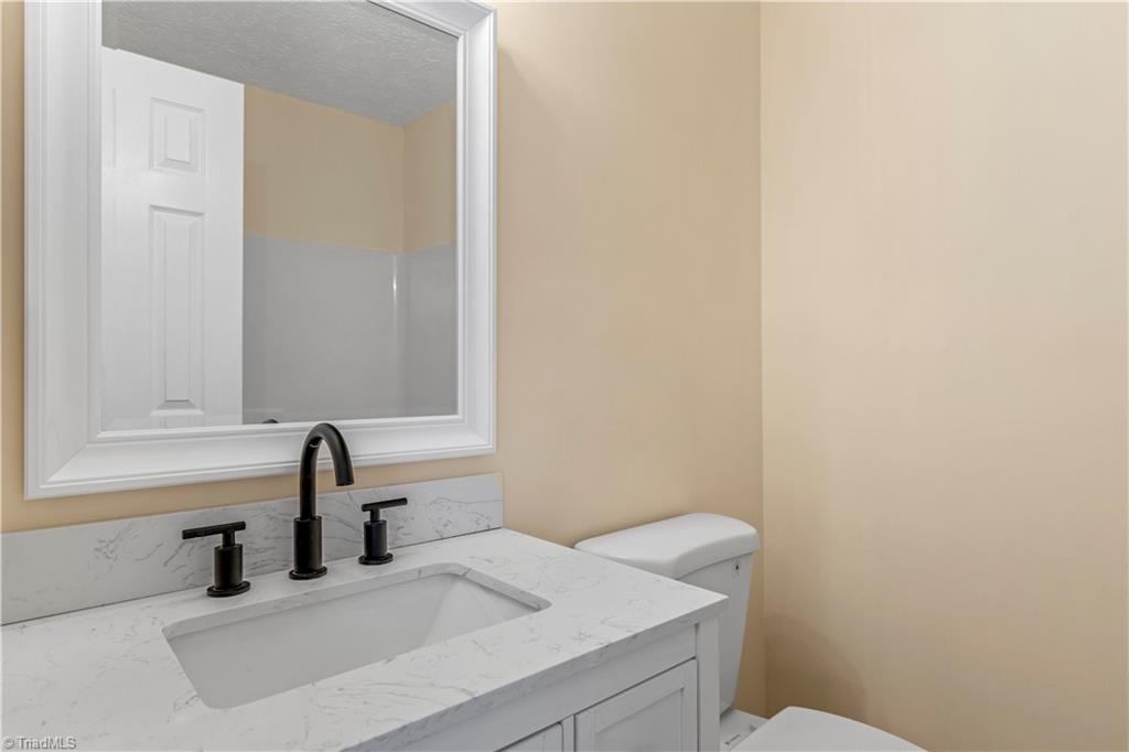 246 Hampton Road # 8b Property Photo 21
