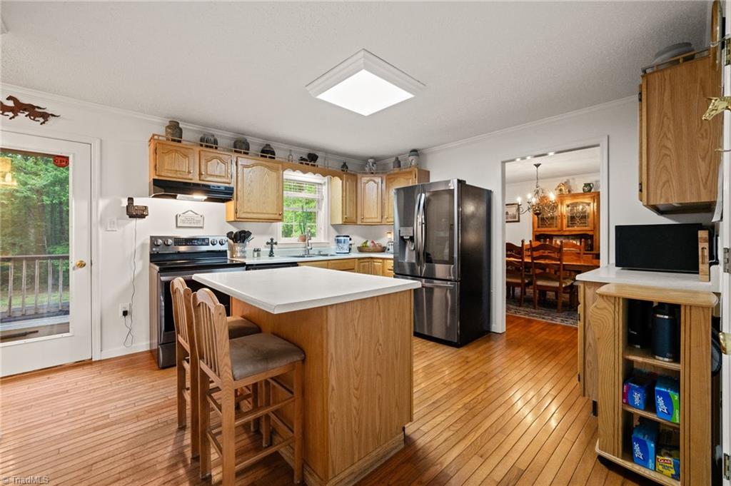 296 Cothran Hicks Road Property Photo 10