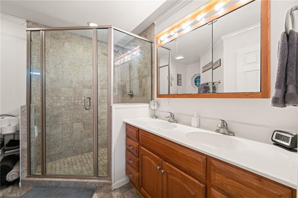 296 Cothran Hicks Road Property Photo 18