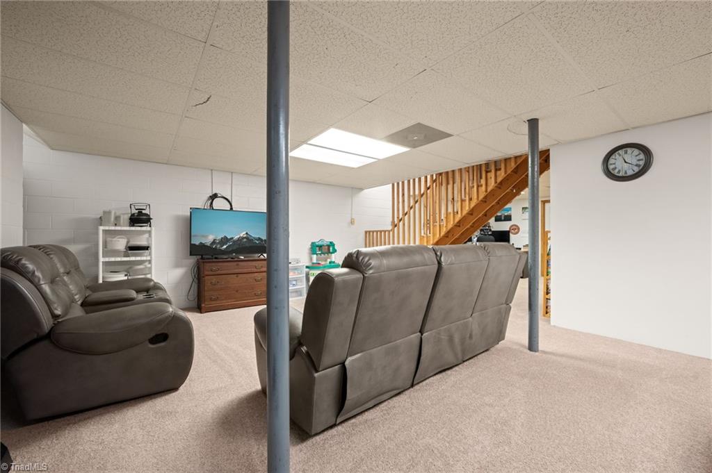 296 Cothran Hicks Road Property Photo 29