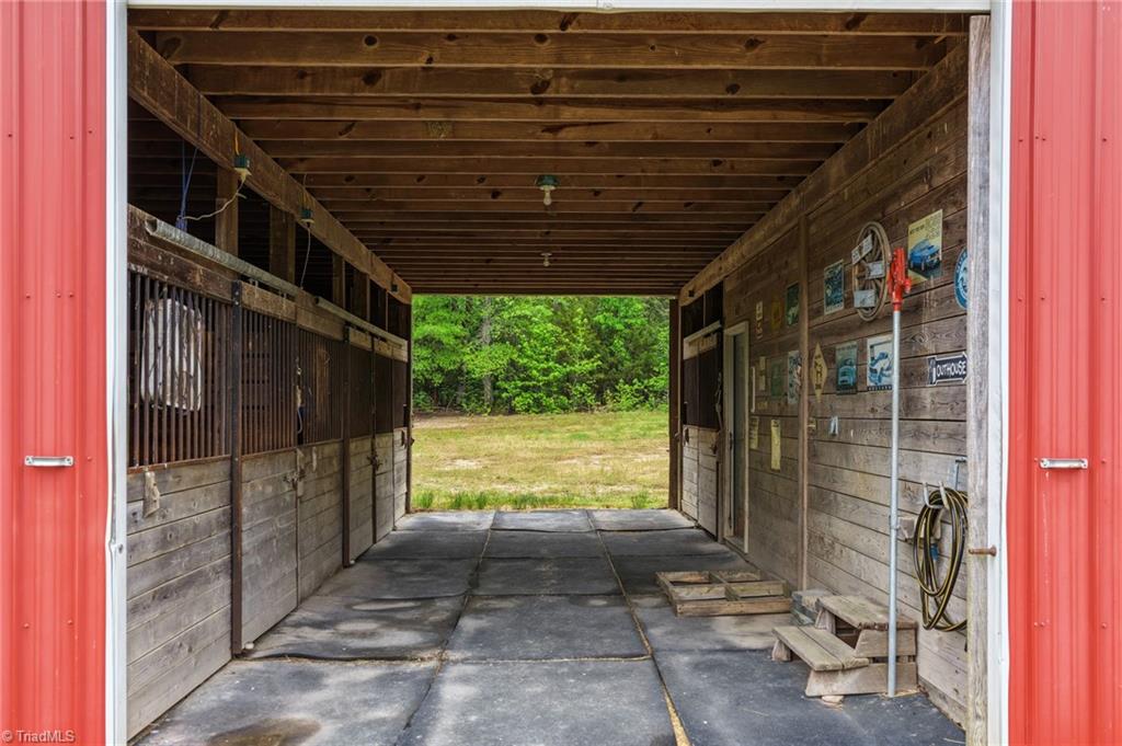 296 Cothran Hicks Road Property Photo 44