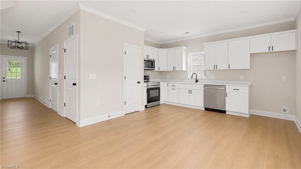 217 Lansdowne Street Property Photo 18