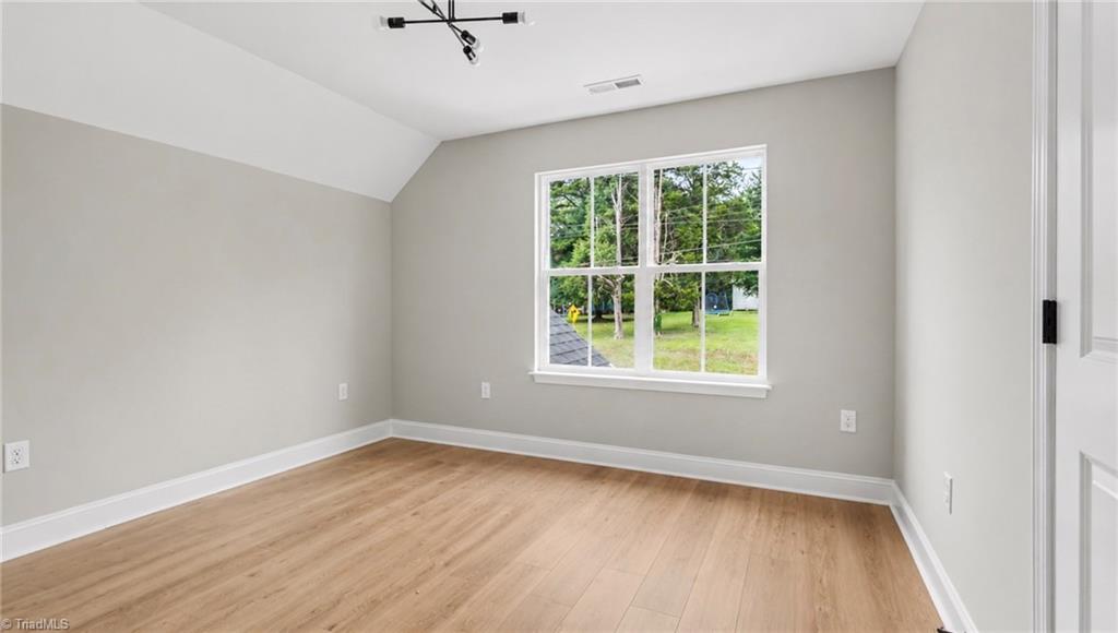 217 Lansdowne Street Property Photo 24