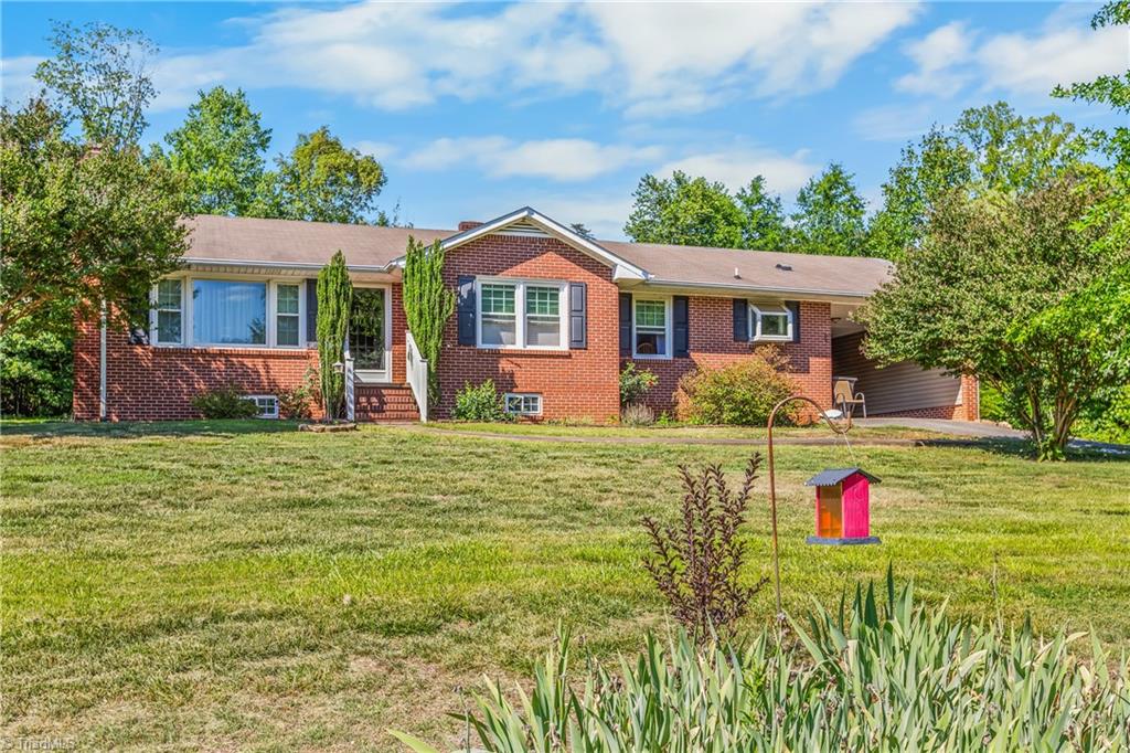 1129 Ziglar Road Property Photo 1