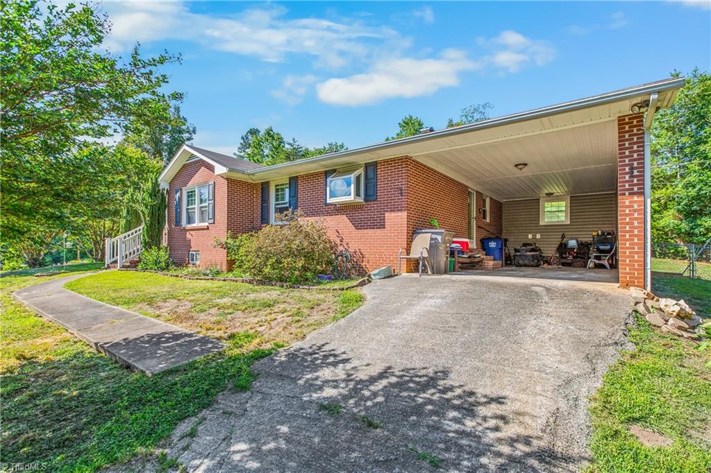 1129 Ziglar Road Property Photo 3