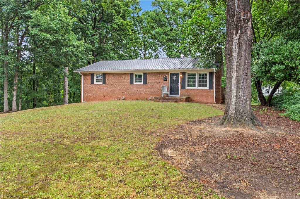 214 N Charles Drive Property Photo 1