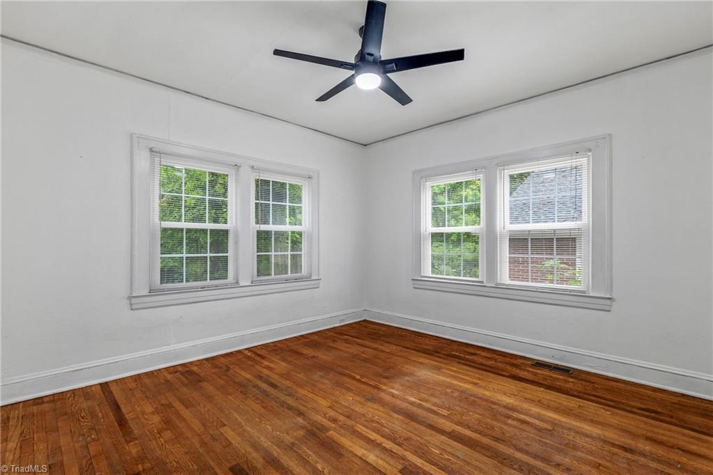 1915 W Academy Street Property Photo 27