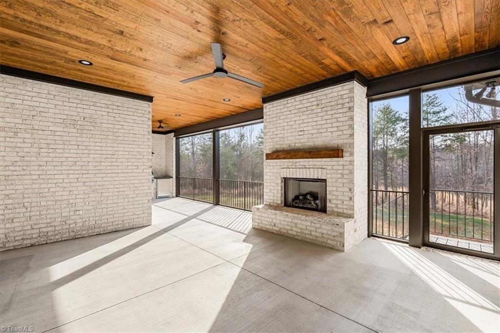 7539 Shadow Creek Drive Property Photo 46