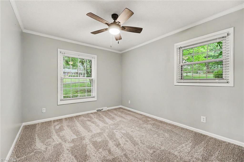 5021 Eastwin Drive Property Photo 15