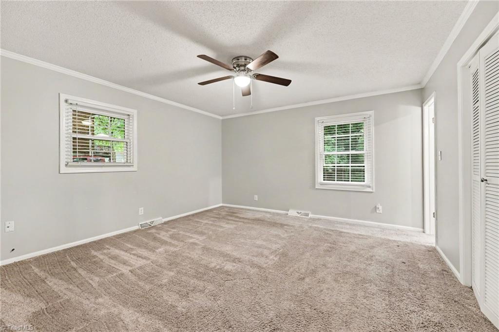 5021 Eastwin Drive Property Photo 17