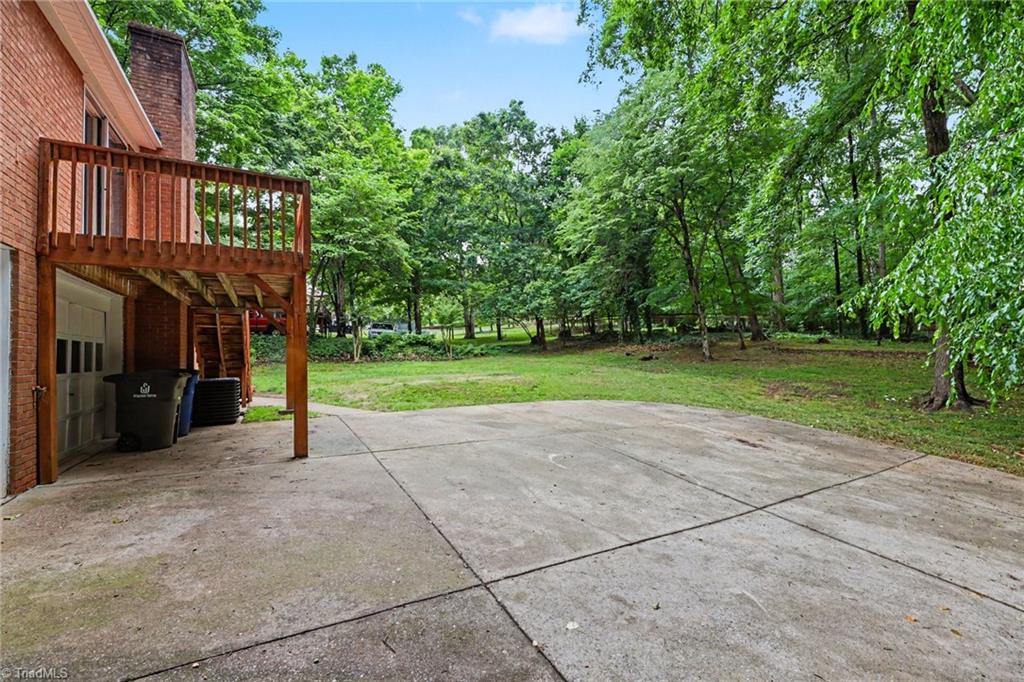5021 Eastwin Drive Property Photo 29