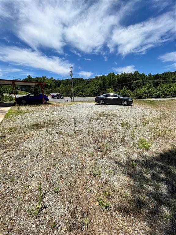 520 Commercial Boulevard Property Photo 9
