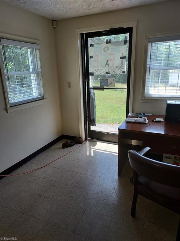 520 Commercial Boulevard Property Photo 17
