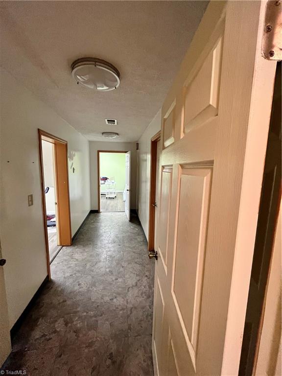 520 Commercial Boulevard Property Photo 32