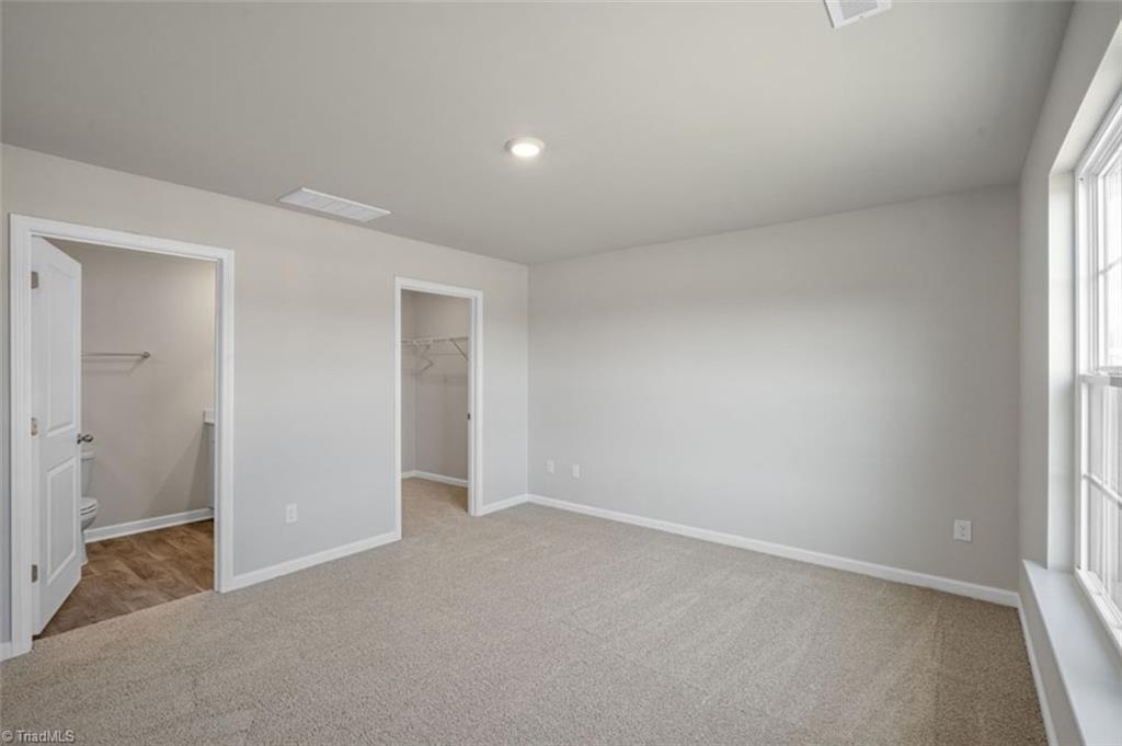 134 Greenbrier Way Property Photo 3