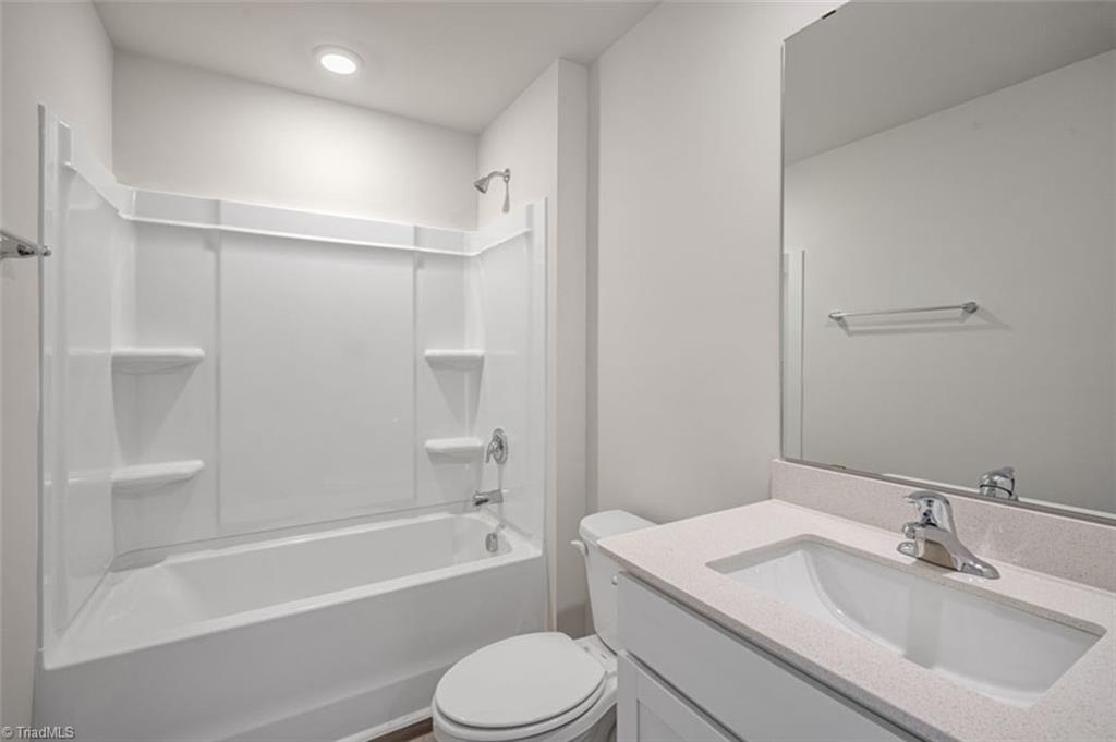 134 Greenbrier Way Property Photo 23