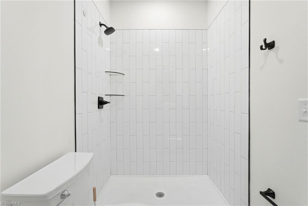 7606 Monty Drive Property Photo 18