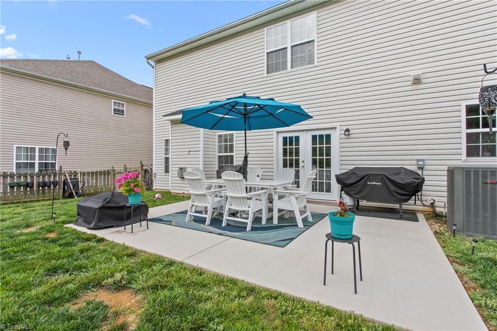 4164 Shadetree Drive Property Photo 4