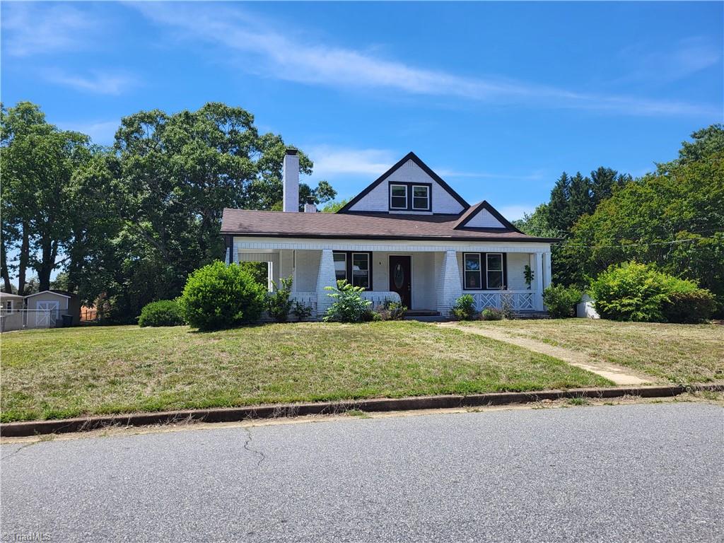 3500 Rosemont Avenue Property Photo 1