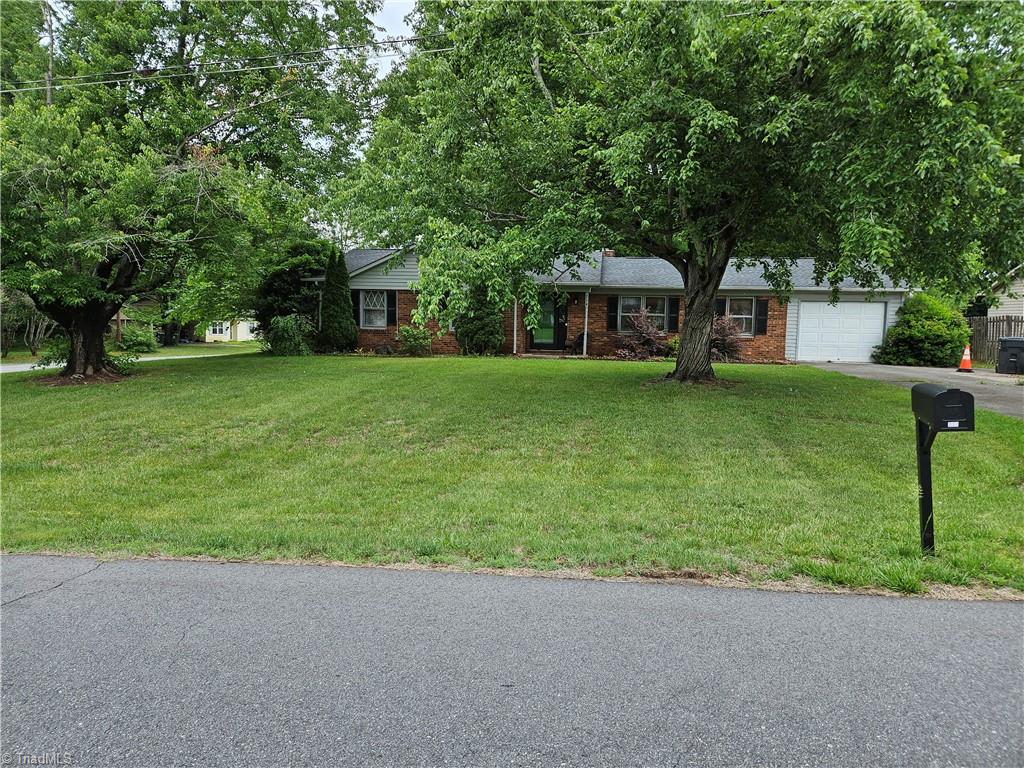 214 Mountainbrook Drive Property Photo 3