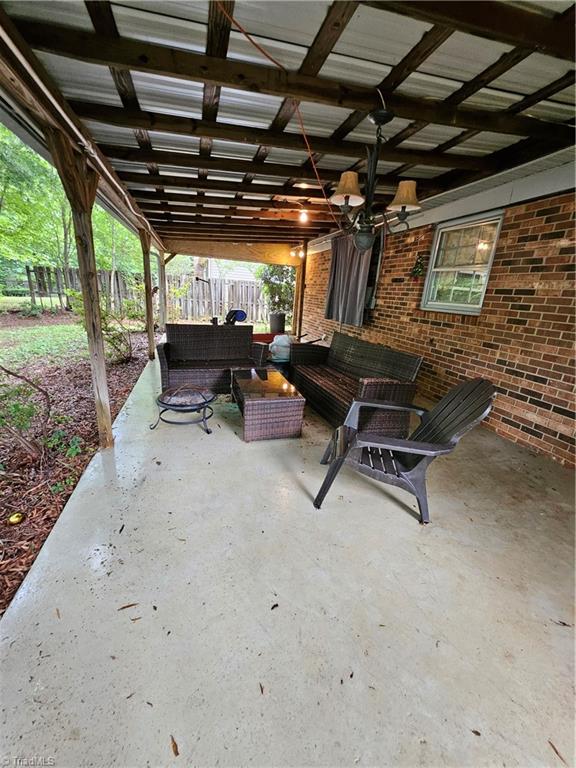 214 Mountainbrook Drive Property Photo 27