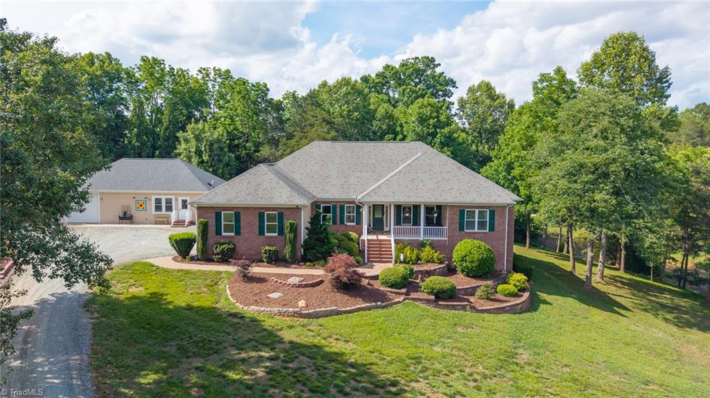2648 Millbrook Drive Property Photo 1