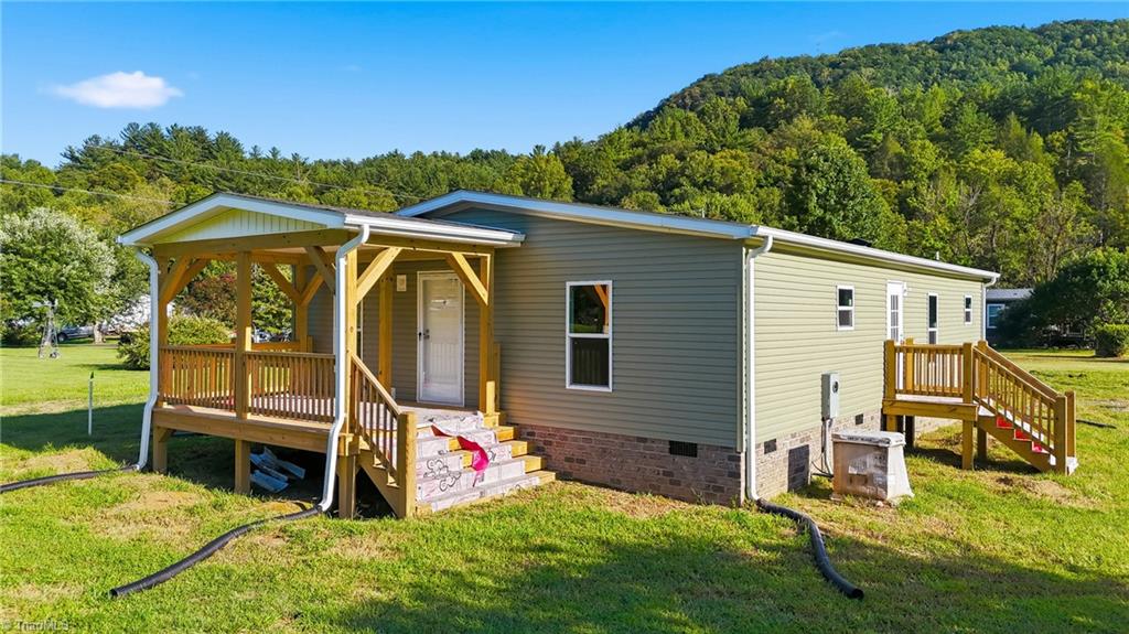 7825 Nc Highway 16 Property Photo 1